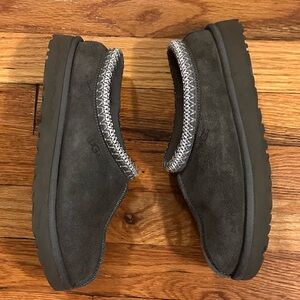 Womens Ugg Tasman Slippers Grey Charcoal 5955 CHRC - Used